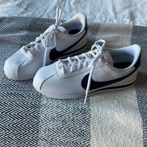 Nike Cortez Basic Black and White NWOT